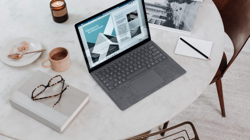 laptopy powystawowe