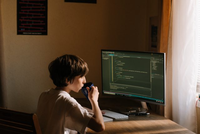 Konfigurator komputera – jak wybrać idealną konfigurację dla swoich potrzeb?